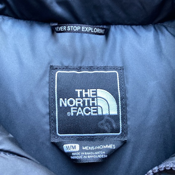 The North Face Men’s Nuptse 700 Down Insulated Vest Gray Asphalt Sz M - Picture 4 of 16